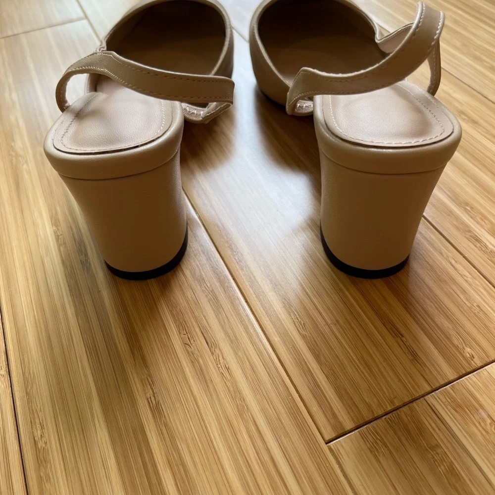 Nude & Black Heeled Slingbacks, sz 8 - Picture 6 of 6